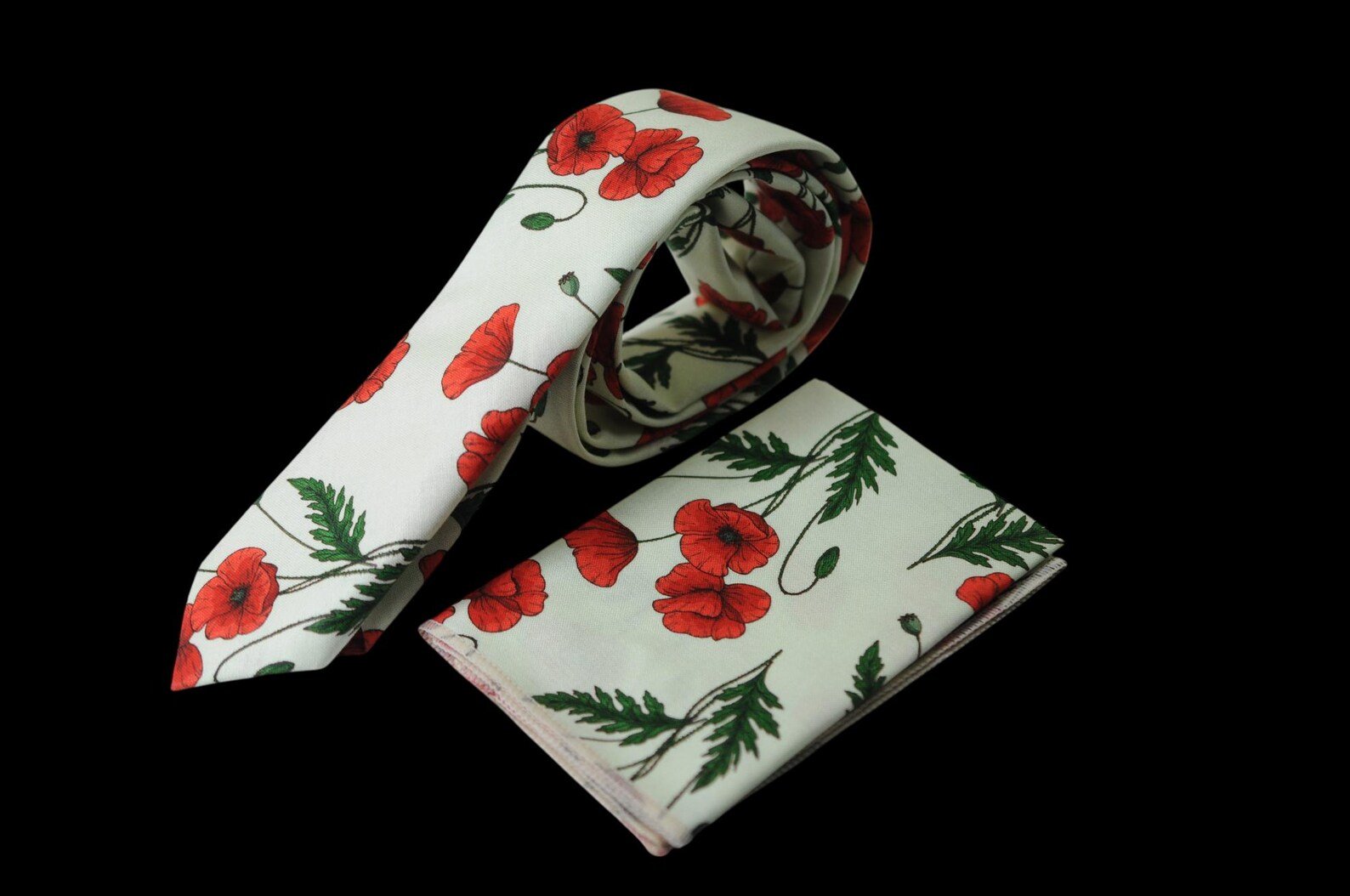 Tie and pocket